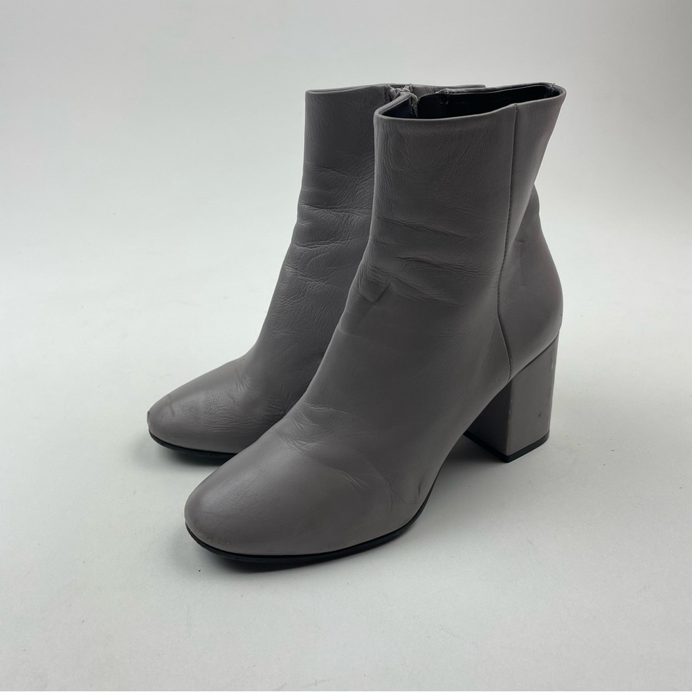 BALENCIAGA Grey leather ankle boots Size 36 /US 6 Made in Italy